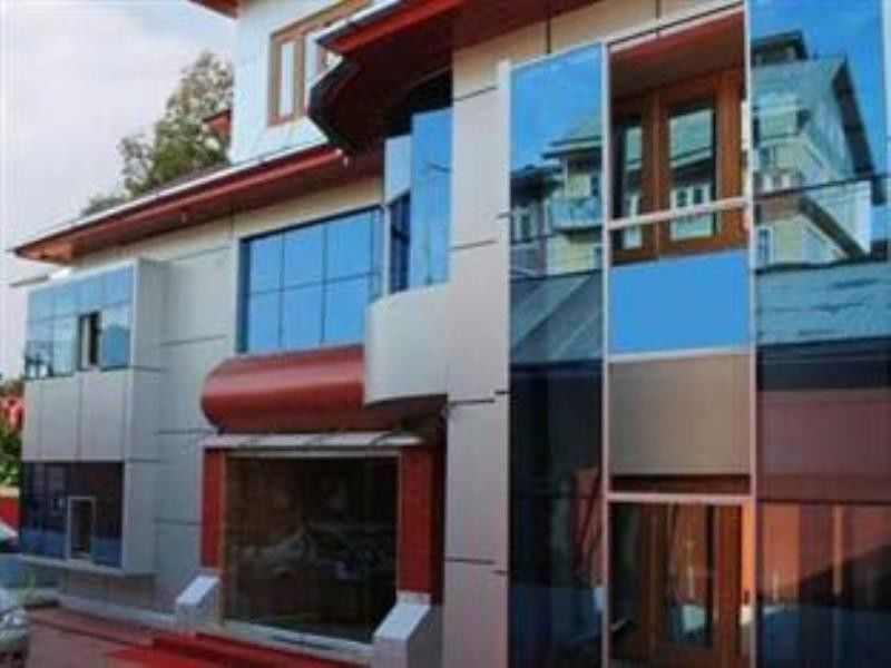 Hotel Butterfly Srīnagar Zewnętrze zdjęcie