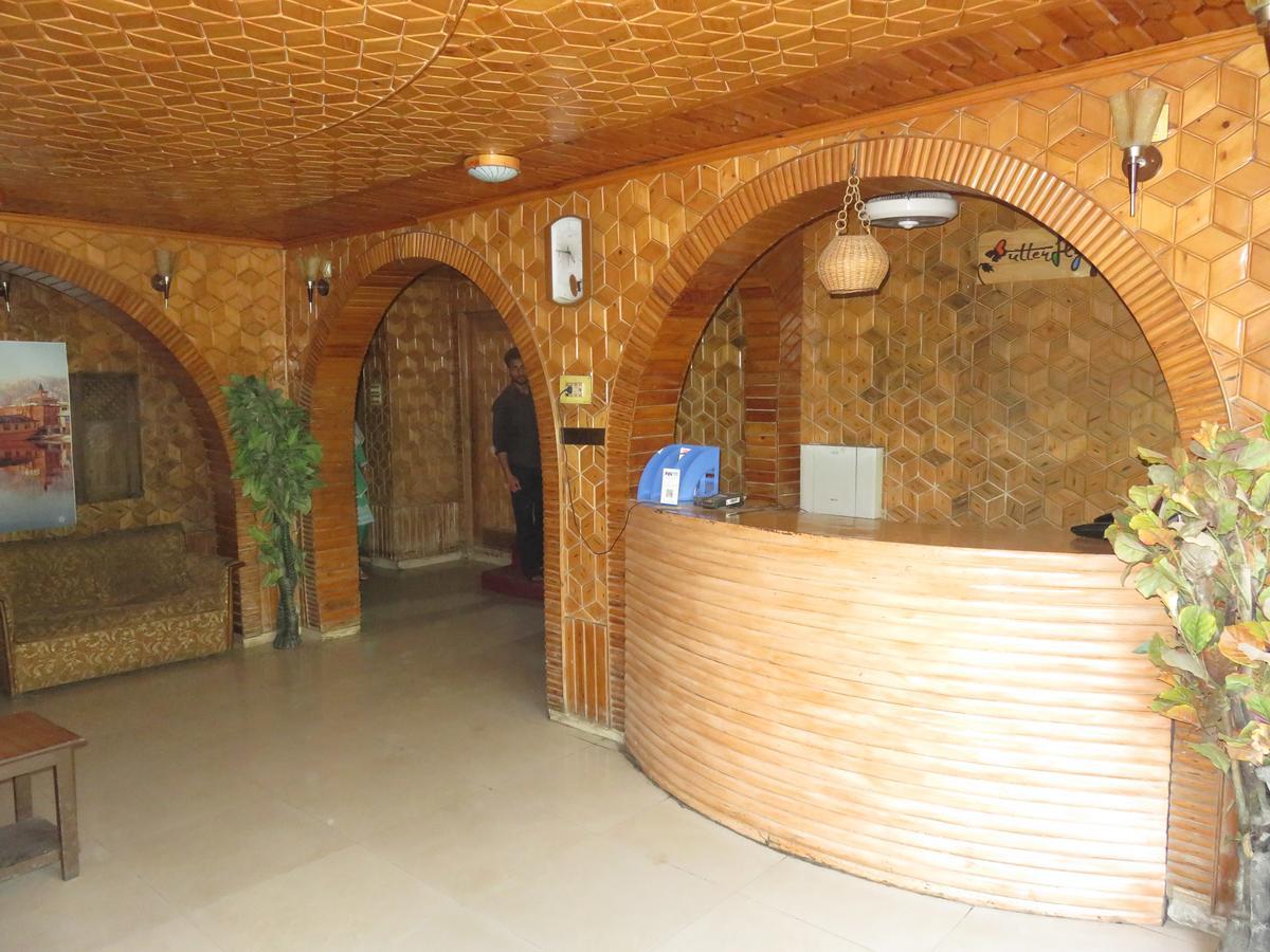 Hotel Butterfly Srīnagar Zewnętrze zdjęcie